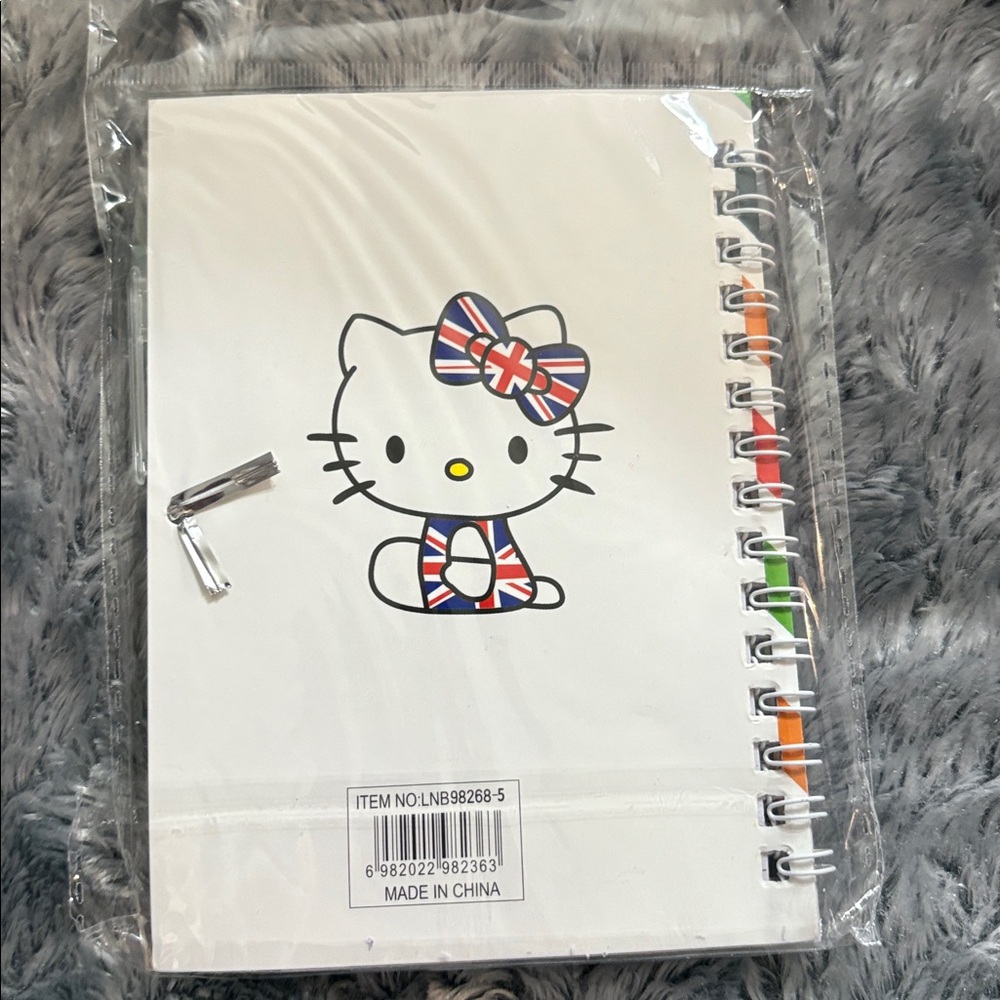 Hello Kitty Bundle - Picture 4 of 10